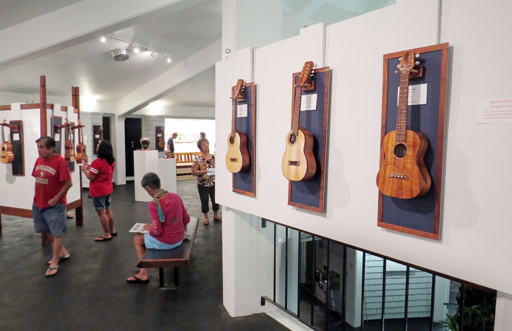 2014 Big Island Ukulele Guild exhibit 09