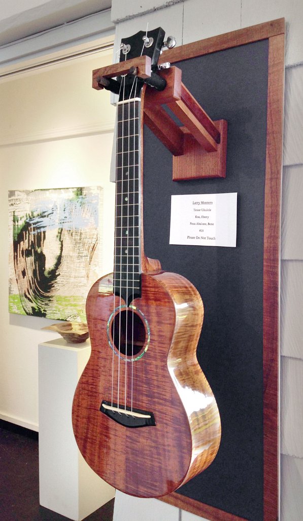 2014 Big Island Ukulele Guild exhibit 46